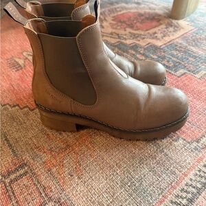 Stylish Brown Ankle Boots